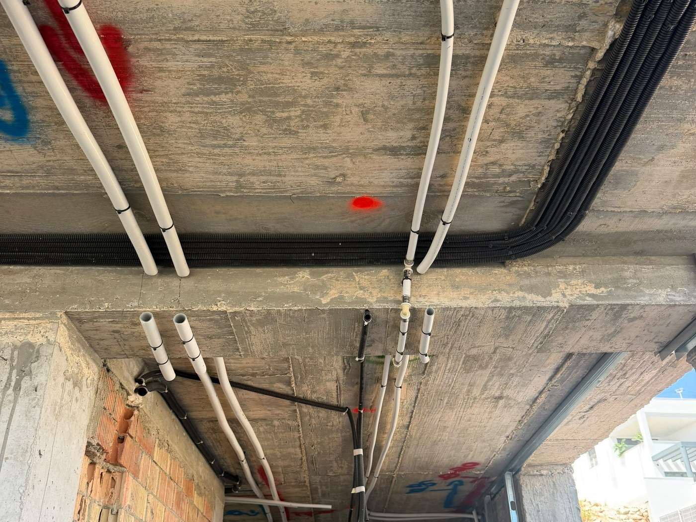 Reforma elétrica com troca de fiação e quadro